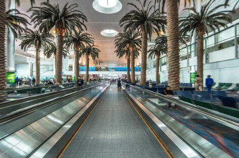 Dubai da record: fino a 100mila tamponi al giorno in aeroporto