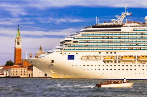 Venezia, grandi navi fuori dalla laguna dal 1° agosto