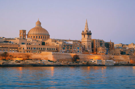 Malta cambia idea: quarantena per i non vaccinati