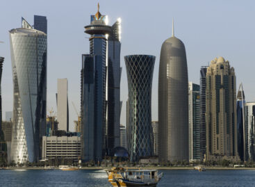 Qatar, via libera ai turisti vaccinati: le regole per l’ingresso