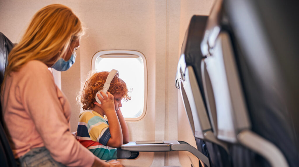 voli-famiglia-bambini-aereo