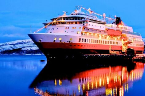 Terza nave ibrida per Hurtigruten, che riparte da Amburgo