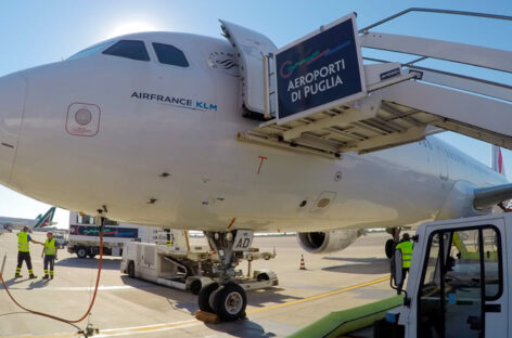 Air France licenzia in Italia: i sindacati chiamano Parigi