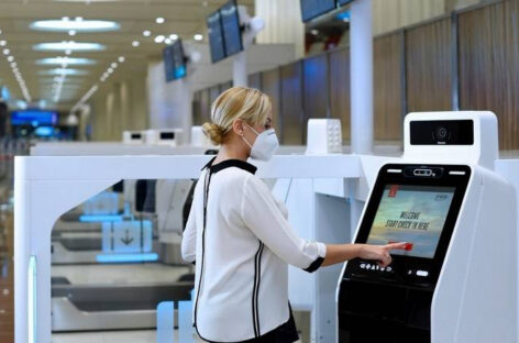 Emirates riprende quota e vira sull’hi-tech