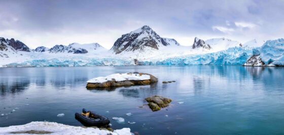 La Norvegia protegge l’ecosistema: Svalbard a numero chiuso