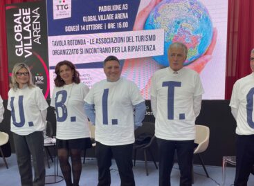 Flashmob del turismo contro l’ipocondria dei ministri