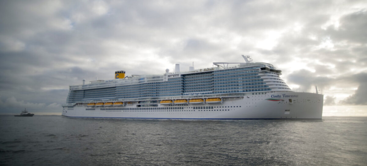 Arriva Costa Toscana, prove in mare e coin ceremony