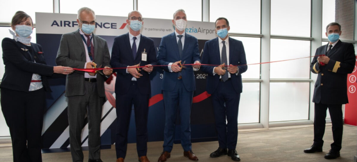 Air France sbarca a Venezia con il nuovo A220-300