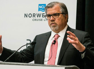 “Crociere sotto attacco”: la difesa di mister Ncl