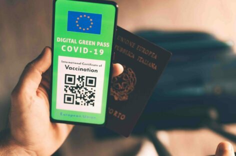 Green pass Ue, ok alla proroga di un anno