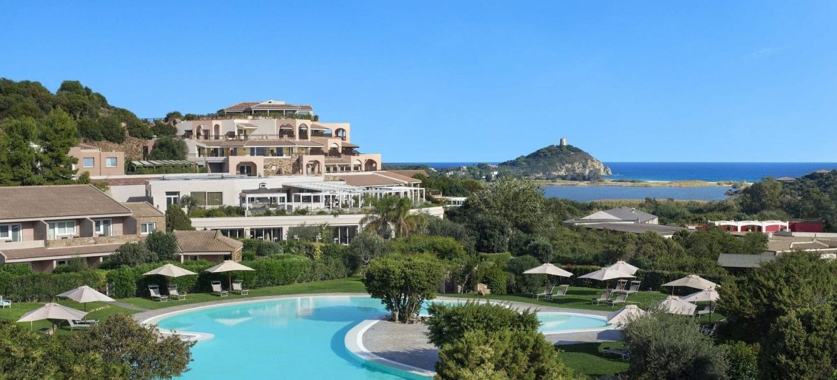 Sardegna, patto Aeroitalia-Chia Laguna Resort: tariffe scontate