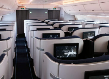 Airbus, mancano le poltrone: centinaia di aerei a terra