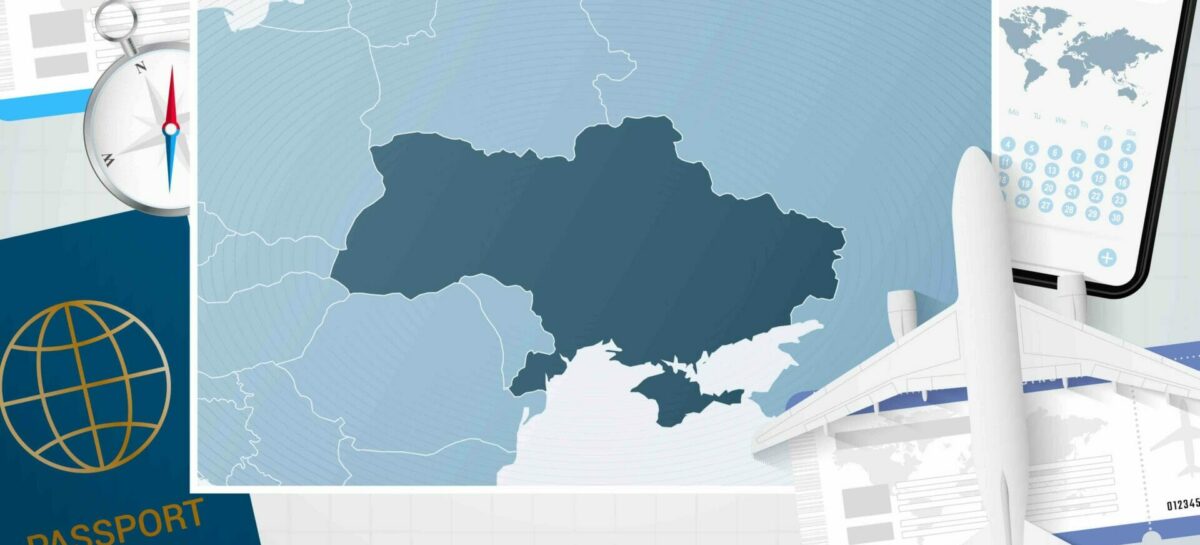 Voli in fuga dall’Ucraina: le cancellazioni in Europa