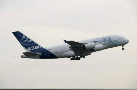 Decollato il primo Airbus A380 con fuel completamente green