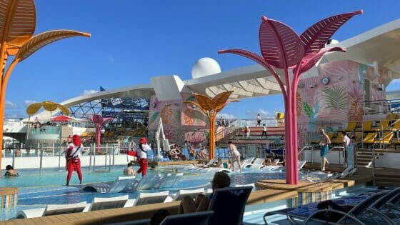 ponte piscina Wonder of the Seas