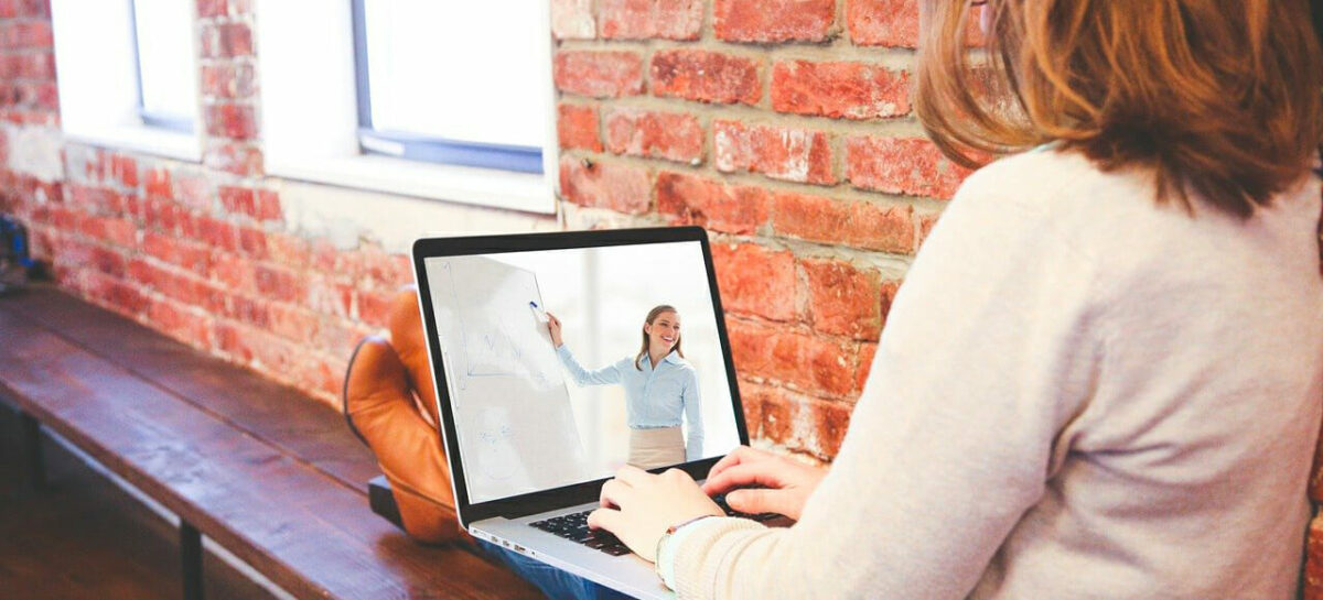 Impara lo spagnolo con successo: 5 cose da sapere sui corsi online