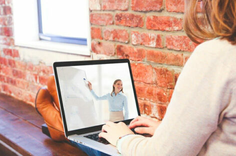 Impara lo spagnolo con successo: 5 cose da sapere sui corsi online