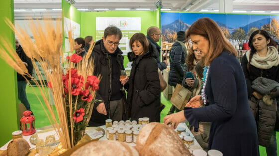 Tipicità, cappuccetto rosso e i vincisgrassi: la favola delle Marche