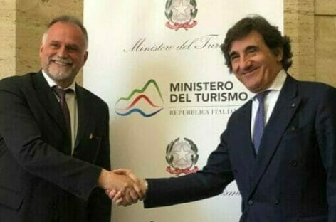 Enit, l’Italia si promuove pedalando con il Giro