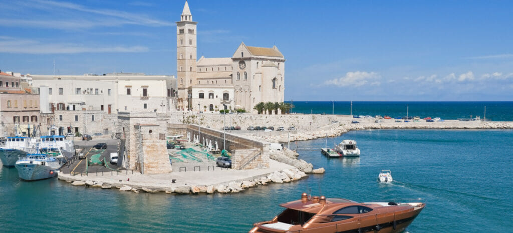 Puglia trani yacht