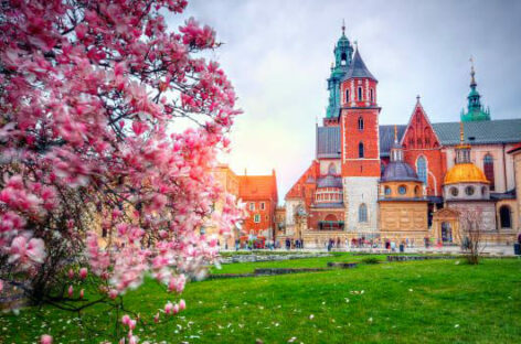 La Polonia elimina le restrizioni e aumenta i voli con l’Italia