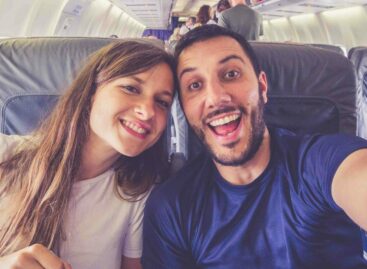 Usa, bye bye mascherine su aerei e treni