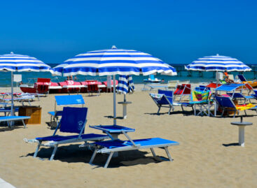 Post alluvione, mini spot per riportare i turisti in Romagna