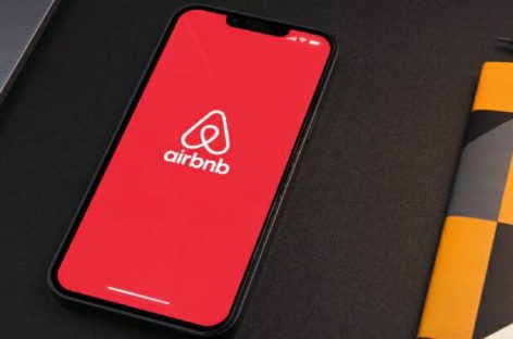 Airbnb lancia “Prenota subito, paga dopo” anche in Italia