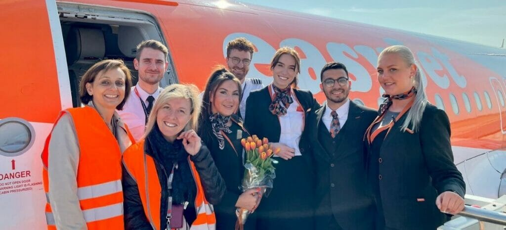 easyjet crew