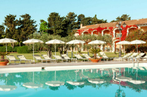 Sardinia 360 inaugura l’estate con tre nuove strutture in esclusiva