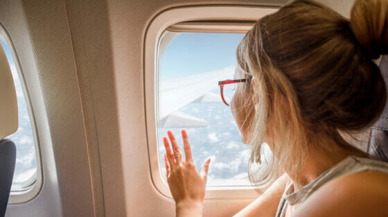 Germania, stop all’uso delle mascherine sugli aerei