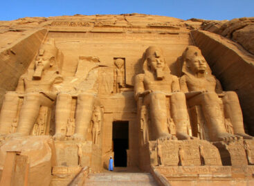 L’Egitto vara i “super visti” per riprendersi il turismo