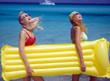 Sardegna, 60 anni di Costa Smeralda. Ora l’obiettivo è la Gen Z