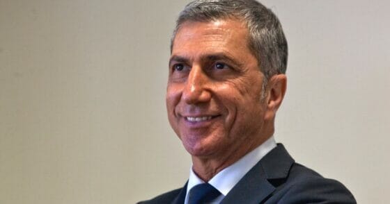 «Il prezzo della ripresa»: 5 domande a Pier Ezhaya