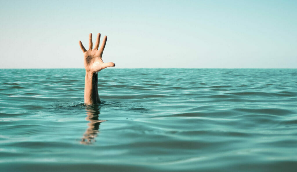 fallimento crisi default crac difficoltà annegare