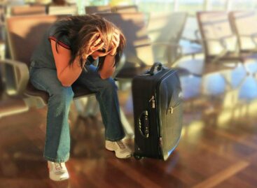 Caso Sicilia, turismo ko tra incendi e malagestione