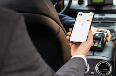 Business travel, pagamenti con Apple Pay per i clienti AirPlus