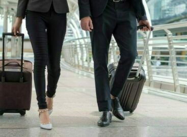 Viaggi d’affari, la crisi economica pesa più del Covid