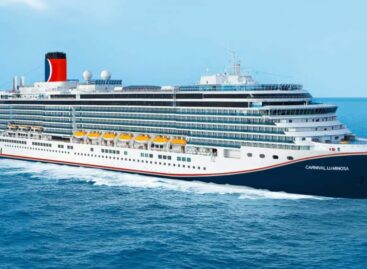 Carnival Luminosa completa il restyling ed entra in flotta