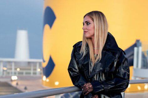 Chiara Ferragni in team building a bordo di Costa Toscana