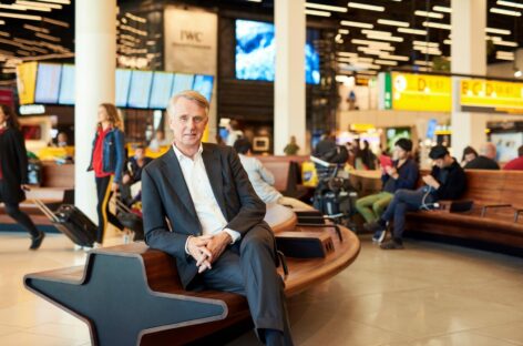 Caos voli, si dimette il ceo di Amsterdam Schiphol