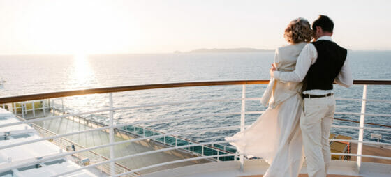Sposi in crociera: upgrade e fiori con Royal Caribbean