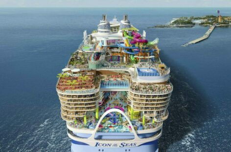 Icon of The Seas verso il debutto, anteprima dal cantiere