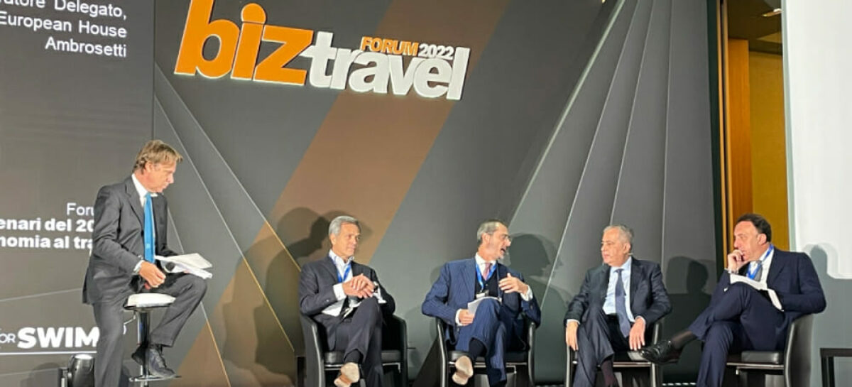 “Affondare o nuotare”: il dilemma al BizTravel Forum