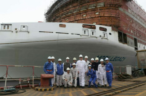 Moby vara il traghetto Legacy in Cina