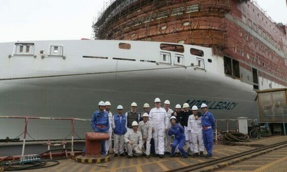 Moby vara il traghetto Legacy in Cina