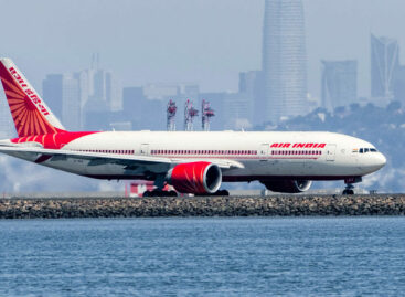 Singapore Airlines acquisisce il 25% di Air India