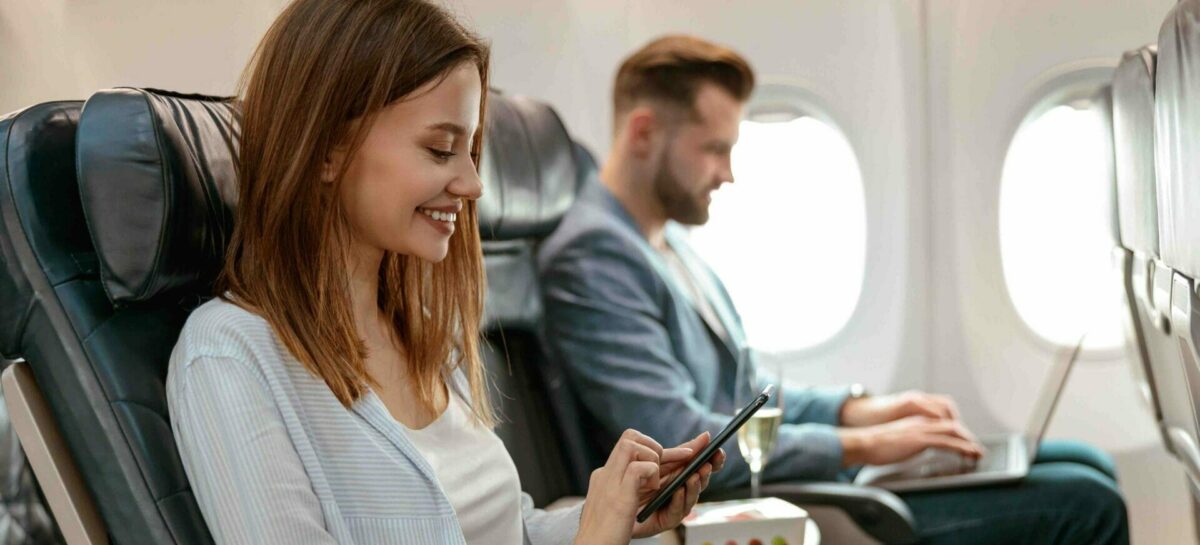 Wifi a bordo, verso l’addio alla modalità aereo