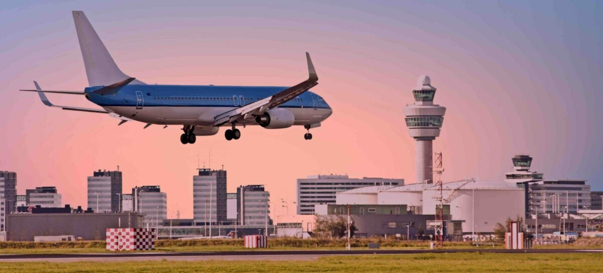 Schiphol taglia i voli: la conta dei danni