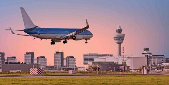 Schiphol taglia i voli: la conta dei danni